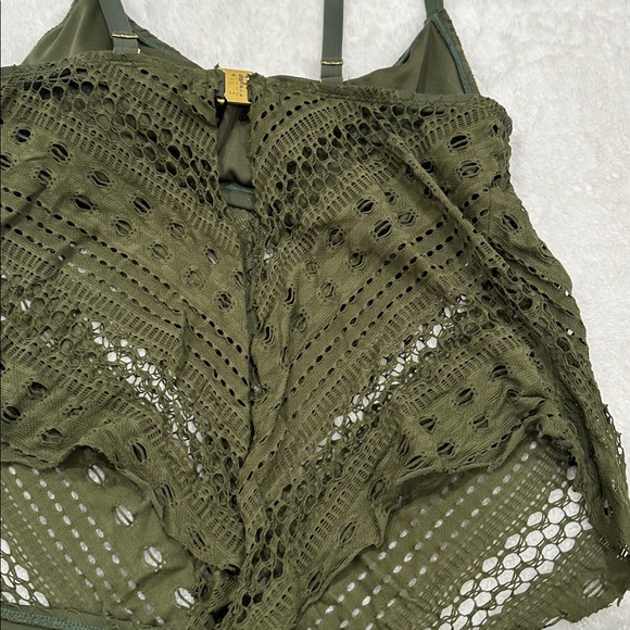 Women’s 2 Piece Swimsuit Bikini Size 12 crochet army green flawy top - Picture 13 of 13